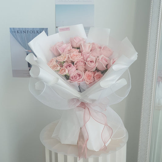 Charming | white pink